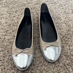 Tory Burch Cap-Toe Ballet Flats in Oyster/Silver